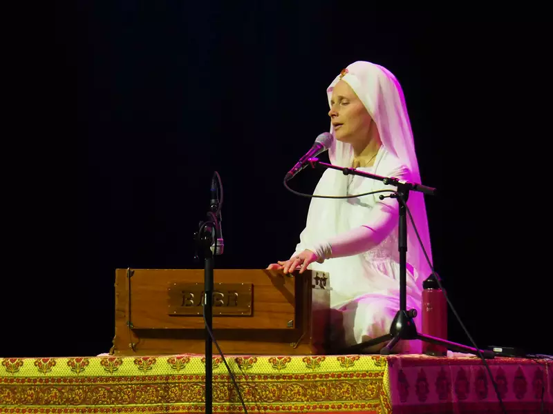 Snatam Kaur in der Samsung Hall ©Samsung Hall