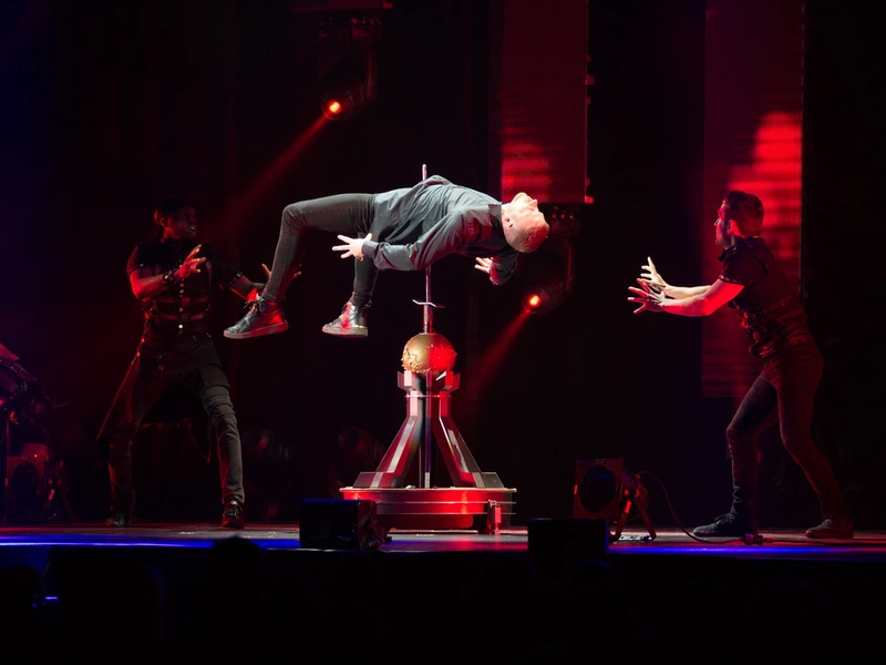 James More von The Illusionists in der Samsung Hall © Marcel Kaul