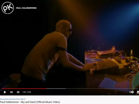 YouTube: Paul Kalkbrenner - Sky and Sand